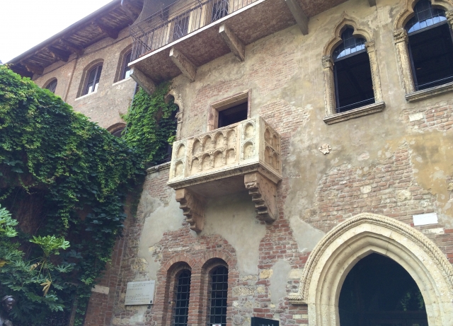 letters-to-juliet-2